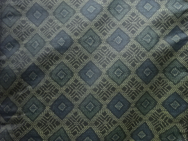 JAPANESE KIMONO / ANTIQUE KIMONO / SILK / DORO OSHIMA TSUMUGI / WOVEN RHOMBUS